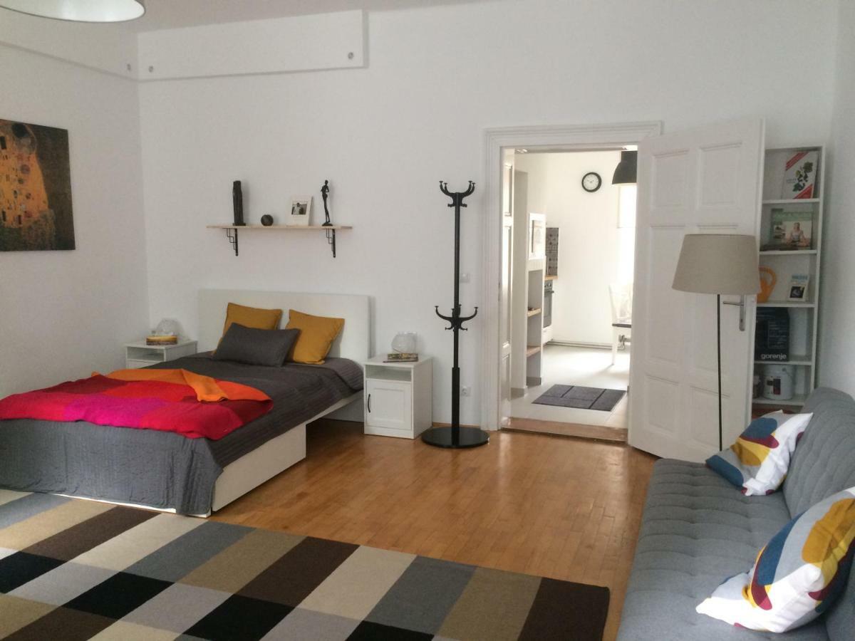 Enjoy Apartman Sopron Exterior foto